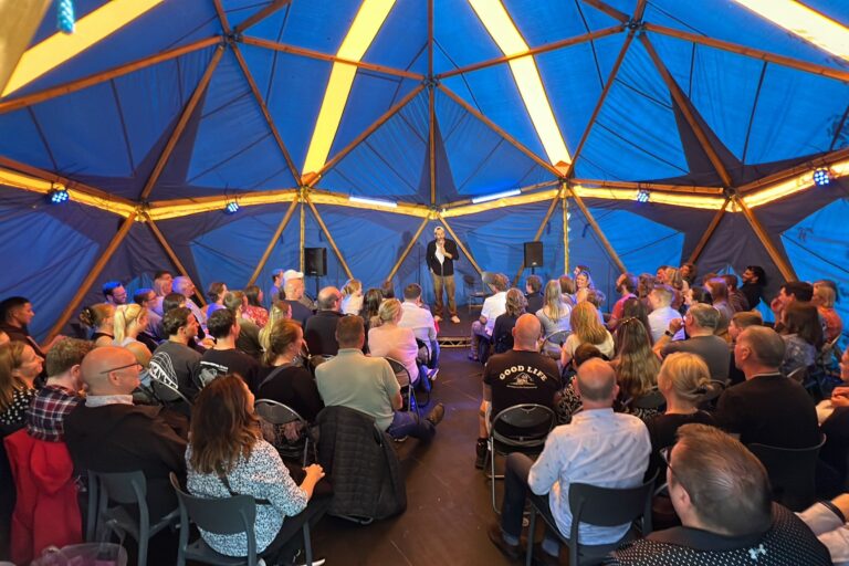 HOOTS AT NICOLSON SQUARE